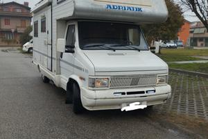 Camper mansardato 