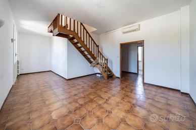 4 LOCALI A BARICELLA