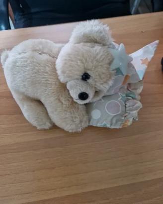 Orsacchiotto con stella fluorescente