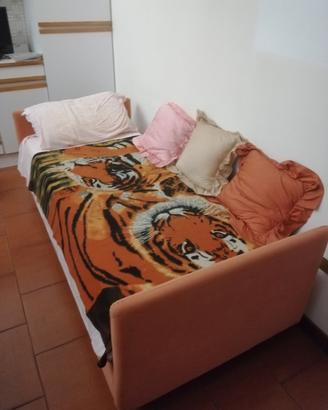 Letto singolo in tessuto 