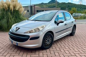 Peugeot 207 1.4 8V GPL – 128.000 km