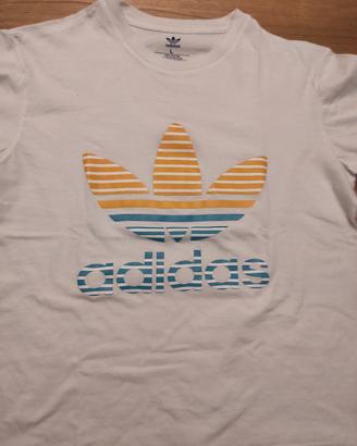 t-shirt adidas