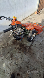 Motocoltivatore con trinciasarmenti frontale