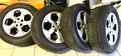 Ruote Invernali Nissan X-Trail con Cerchi in Lega