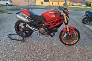 Ducati monster 696 del 2009