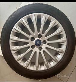 4  gomme Estive Nexen Primus. 225/50 R17.