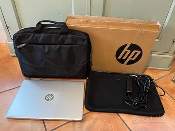 HP Laptop 15s-eq3036nl con cover e borsa