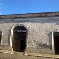 Casa indipendente - Caprarica di Lecce