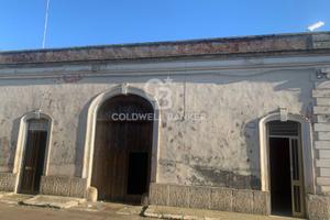 Casa indipendente - Caprarica di Lecce