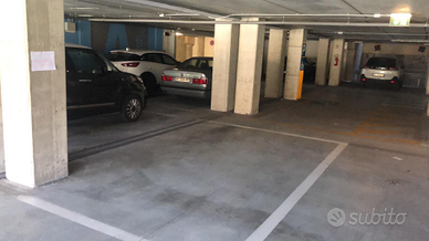 Posto auto coperto viale sardegna