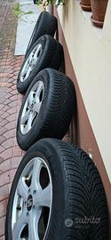 4 pneumatici invernali Michelin  con cerchi ilega 