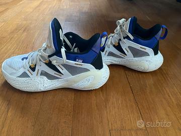 Scarpe basket  Los Angeles Lakers 40