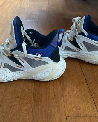 Scarpe basket  Los Angeles Lakers 40