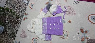 Cardigan e cuffia bambina età 3/4 anni usato .