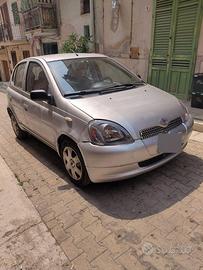 toyota yaris 2001