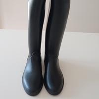 Stivali da equitazione neri in PVC by Dafna Tg 43