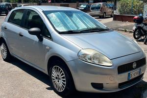 FIAT GRANDE PUNTO 1.2 5P-48kw Neo Patentati