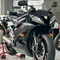 Yamaha r6 mod. 2006 unico proprietario originale