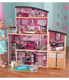 Casa per barbie in legno