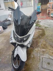 Yamaha nmax 125