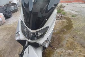 Yamaha nmax 125