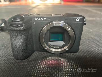 Sony A6700 + Sigma 18-50 F2.8 Nuovi