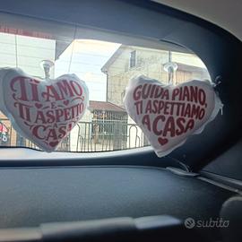 cuoricini personalizzati  per l'auto 