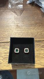 Orecchini uomo color verde