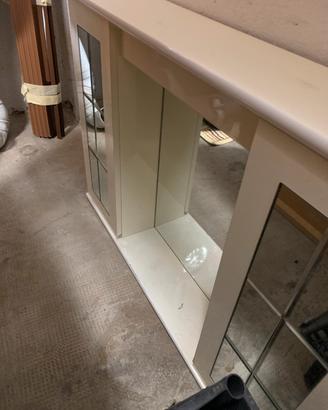 Mobiletto specchio bagno