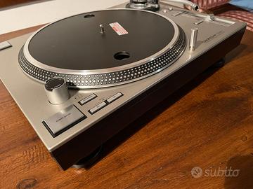 2* DJ GIRADISCHI RELOOP RP7000mk2 + flight cases