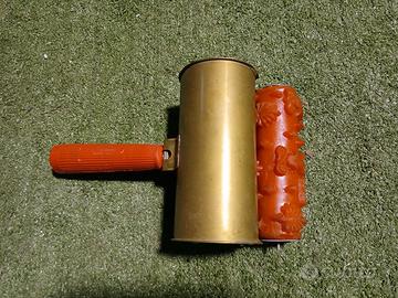 Portarullo vintage in ottone da pittore