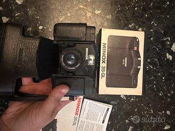 Macchina fotografica vintage minox 35 gl