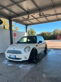 Mini cooper r56 1.6 benzina 120cv