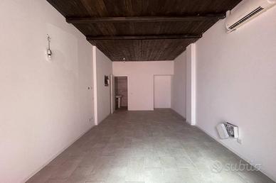 Attività / Licenza di 40 m² con 1 locale a Meda