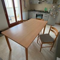 Tavolo sedie mobile cucina