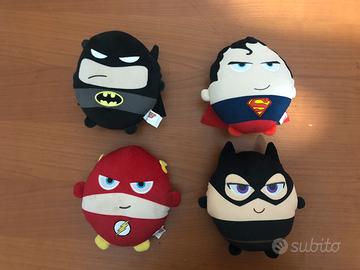 Pelouche supereroi rotondi