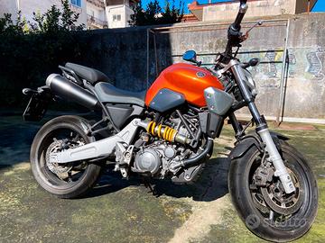 Yamaha MT-03  + 2 caschi,guanti,giubbino,zaino