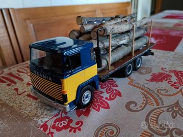 1:43 Camion  Scania 141 trasporto  tronchi 