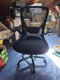 Sedia da ufficio ergonomica con supporto lombare 