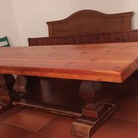 Tavolo in legno massello 