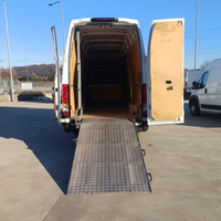 Iveco daily furgone lungo con pedana e