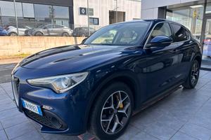 Alfa Romeo Stelvio 2.2 Turbodiesel 180 CV AT8 RWD 