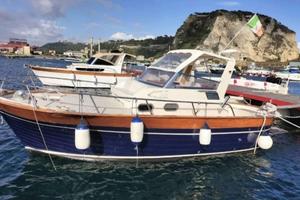 Gozzo Jeranto 750 con 2 Yanmar 125 cv