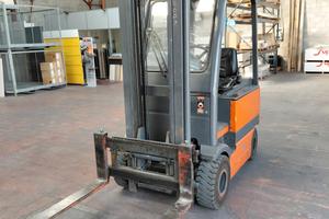 Carrello elevatore Fiat OM EU 20