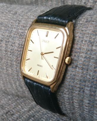 Orologio al quarzo placcato oro Seiko Spirit