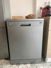 Lavastovglie Beko a libera installazione -  A+