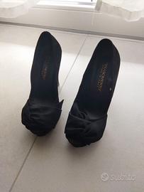 Scarpe con tacco alto