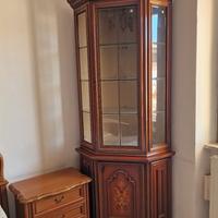 MOBILI D'ARREDAMENTO 