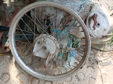 Ruota ant. e mozzo post. KTM 1979 Magnesium