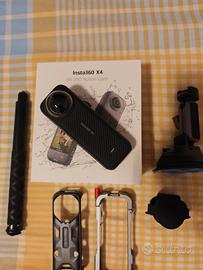 Insta 360 X4 (2 ore di utilizzo) + Vari Accessori 